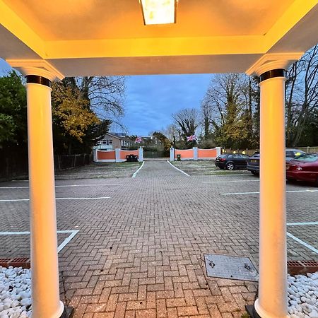 הורלי All Seasons Gatwick Guest House & Parking מראה חיצוני תמונה