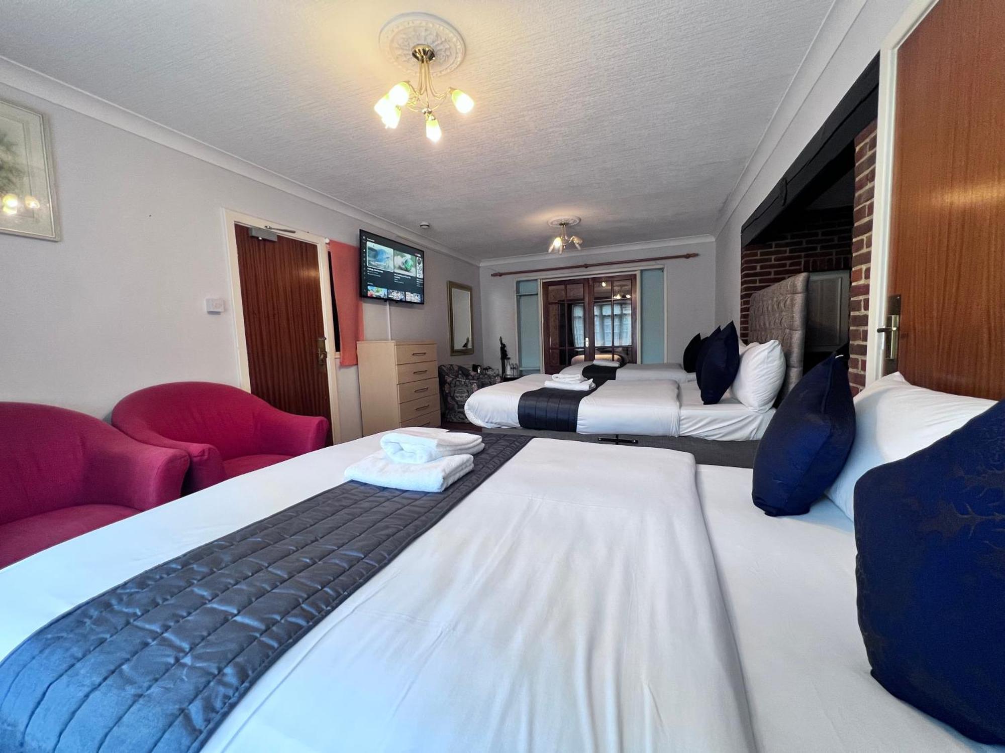 הורלי All Seasons Gatwick Guest House & Parking מראה חיצוני תמונה