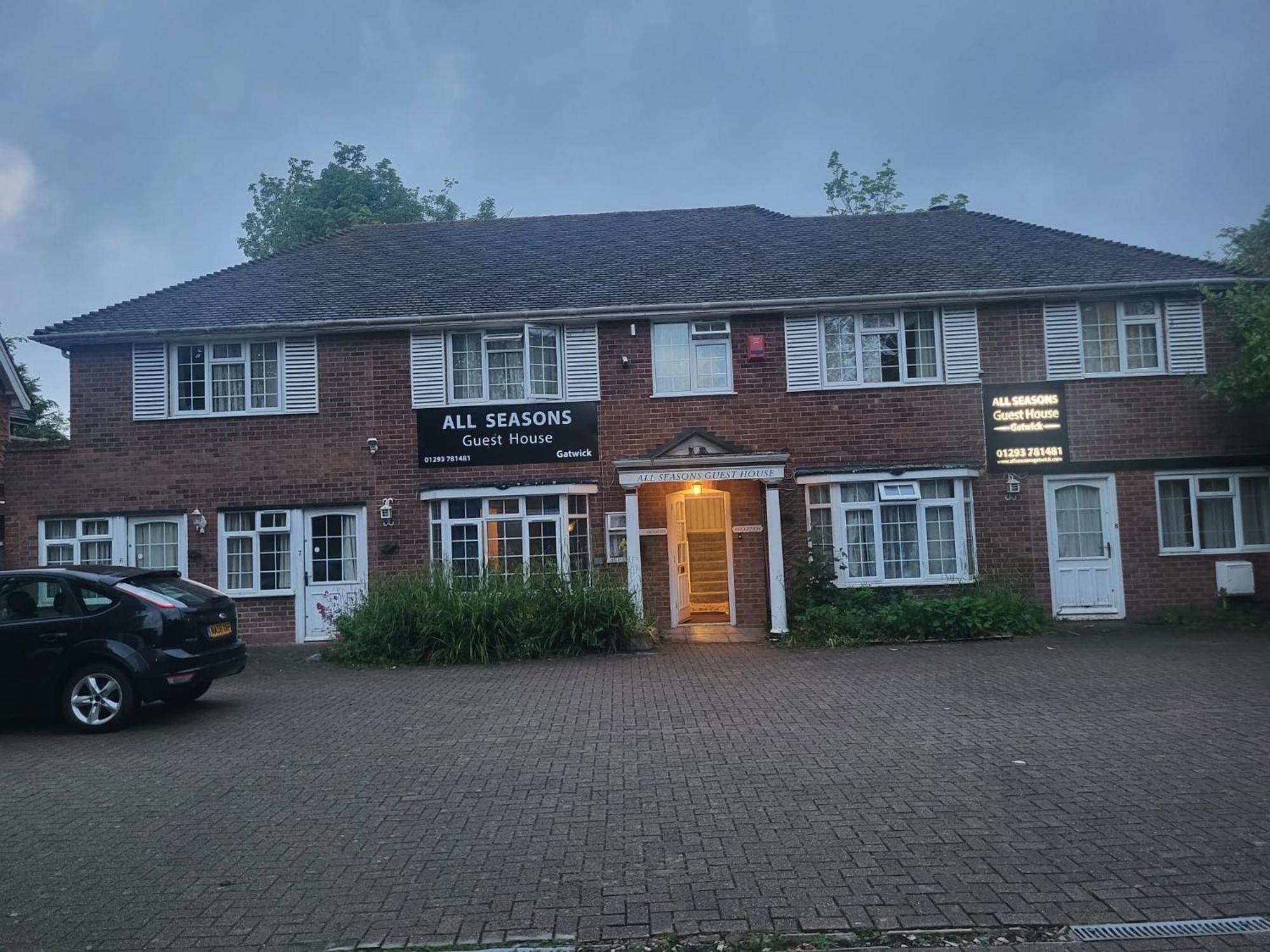 הורלי All Seasons Gatwick Guest House & Parking מראה חיצוני תמונה