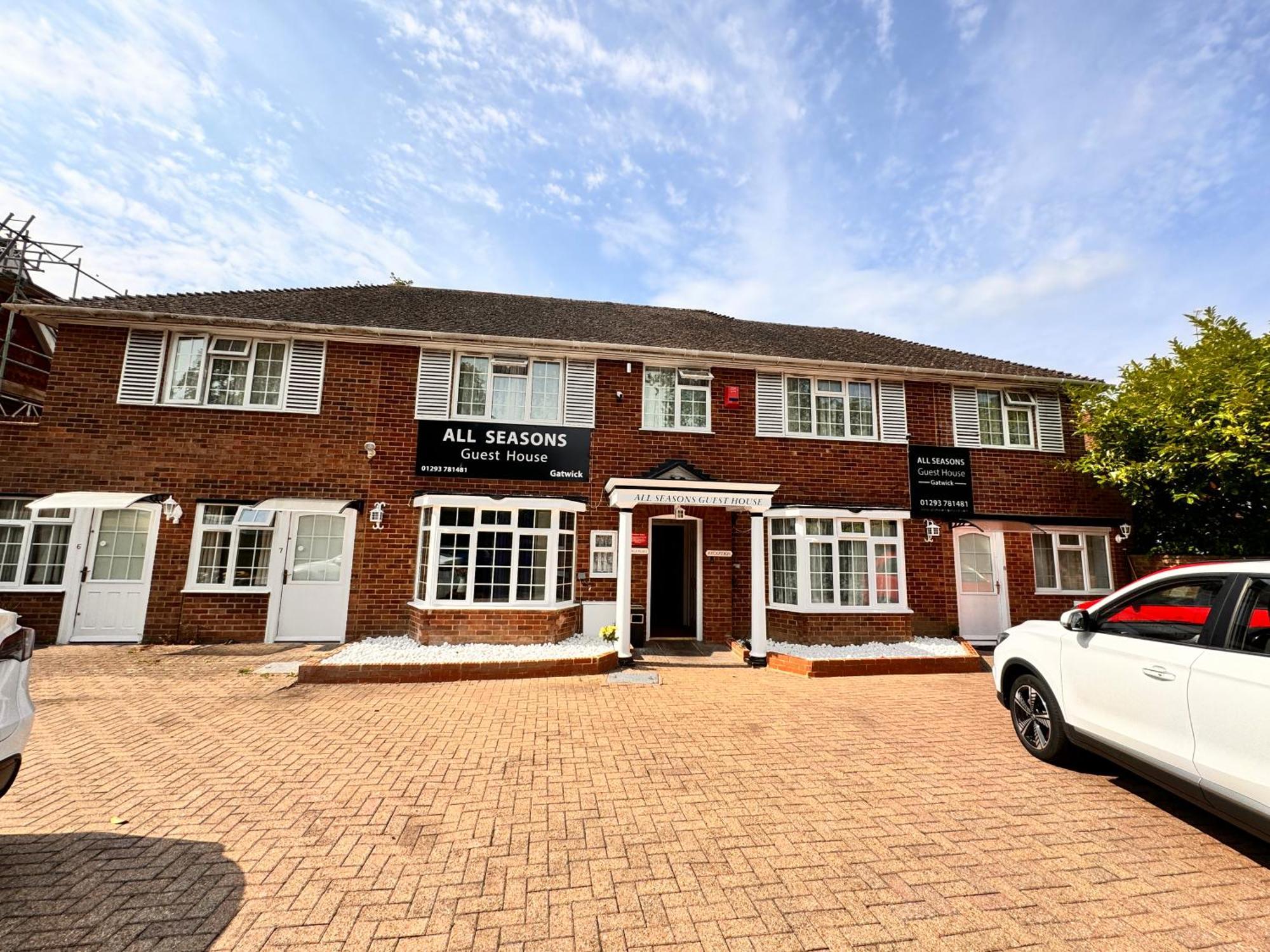 הורלי All Seasons Gatwick Guest House & Parking מראה חיצוני תמונה